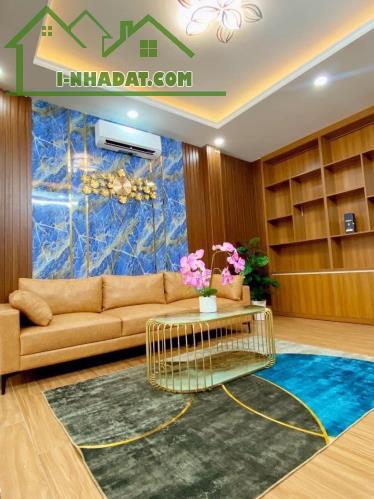 Hàng Hiếm - HXH Phạm Văn Hai, vị trí trung tâm_DT: 3.5 x 15m [CN:50m2], 5 tầng, 7.3 tỷ TL - 2