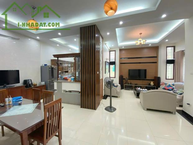 Bán biệt thự 3 tầng khu nhà ở cao cấp Văn Cao, Hải An, Hải Phòng. 267m2- 26,7 tỷ - 4