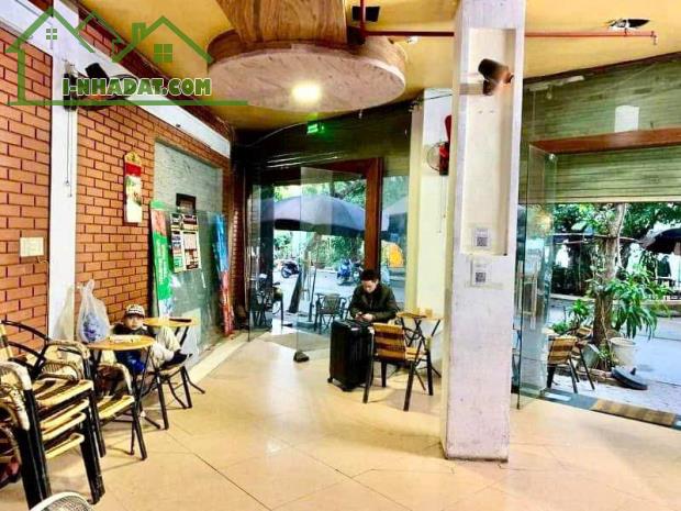 Tòa nhà Trần thái Tông 66m2*6T, MT10m lô góc 2 mặt vỉa hè kinh doanh cafe văn phòng 32 tỷ - 2