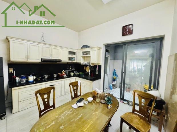 Siêu Phẩm Hiền Vương, Tân Phú – 5 Tỷ, Nhà Đang Kinh Doanh Tốt - 2