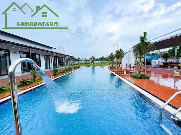 Bán villa 4000m2 để ở hoặc kinh doanh khu sinh thái Minh Trí-sóc Sơn giá chỉ 6tr/m2