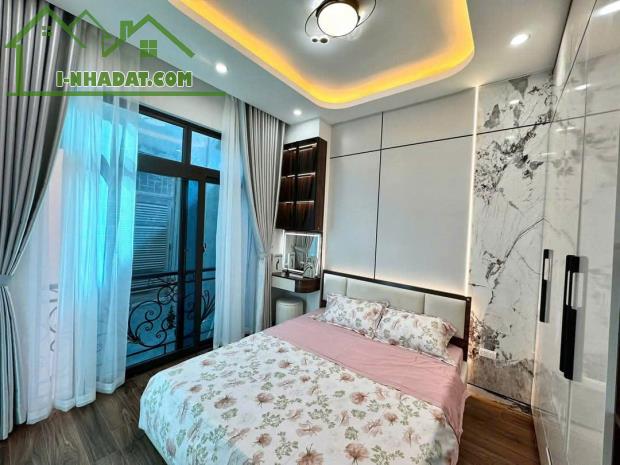 Bán nhà đẹp Vương Thừa Vũ quận Thanh Xuân, dt 40m2, 4 tầng, Lô góc, nhỉnh 8 tỷ, HIẾM - 1