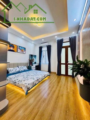 Nhà Trịnh Đình Cửu -Hoàng Mai , DT:39m2 ,Giá nhỉnh 5tỷ ,oto gần - 1