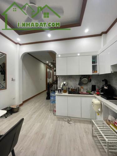 THIÊN HIỀN 48m² - DÂN XÂY - SỔ PHÂN LÔ - Ô TÔ CÁCH 15M - ĐẦU TƯ SỬA CCMN .GIÁ 7.x . - 2