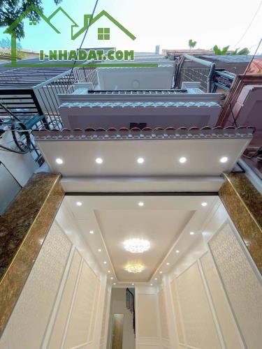 Bán nhà mới ở ngay tại phố Quan Nhân Thanh Xuân dt 40m2, 5 tầng, giá 7.6 tỷ - 2