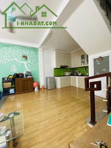 💥💥SIÊU PHẨM - ĐẦU TƯ - Ô TÔ ĐỖ CỔNG 💥💥   35m2 - nhà 5 tầng - 6.45 tỷ