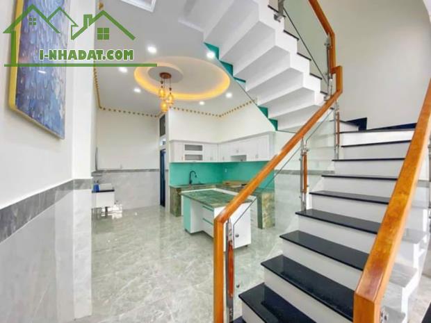 NHÀ NGỘP, CẦN BÁN NHANH,HẺM THÔNG 5m, 4*14 , 1T2 Lầu 56m²-2tỷ1 Đ Tô KÝ Thới Tam Thôn Huyện - 3