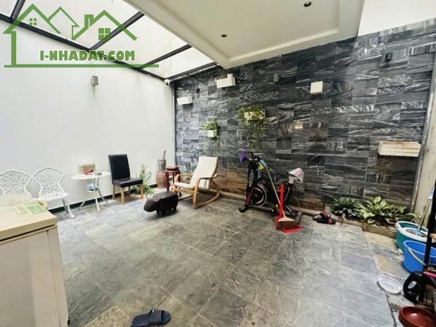 NHÀ ĐẸP DÂN XÂY BỒ ĐỀ 110M2 x 4T ÔTÔ ĐỖ CỬA NGÕ THÔNG KINH DOANH. 18TỶ - 1