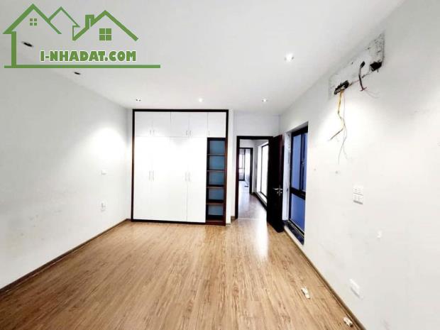 NHÀ ĐẸP DÂN XÂY BỒ ĐỀ 110M2 x 4T ÔTÔ ĐỖ CỬA NGÕ THÔNG KINH DOANH. 18TỶ - 2