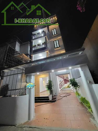 Bồ Đề Hồng Tiến 79m2 x 5T kiến trúc siêu đẹp ngõ thông full nội thất ở luôn. 17,9tỷ - 5