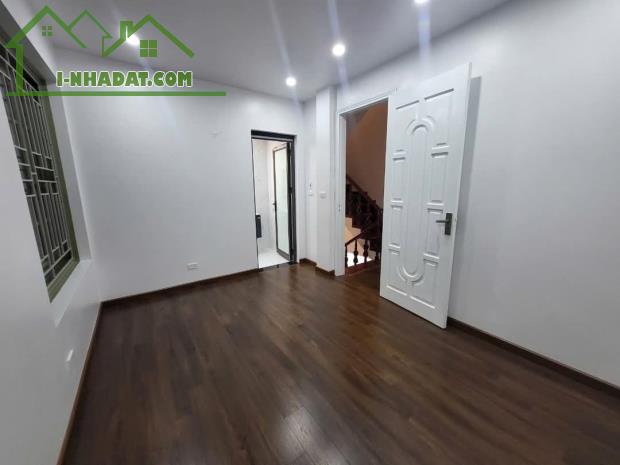 Bồ Đề Hồng Tiến 79m2 x 5T kiến trúc siêu đẹp ngõ thông full nội thất ở luôn. 17,9tỷ - 3