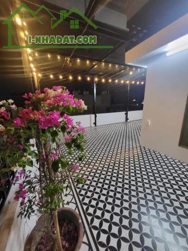 Bồ Đề Hồng Tiến 79m2 x 5T kiến trúc siêu đẹp ngõ thông full nội thất ở luôn. 17,9tỷ - 2