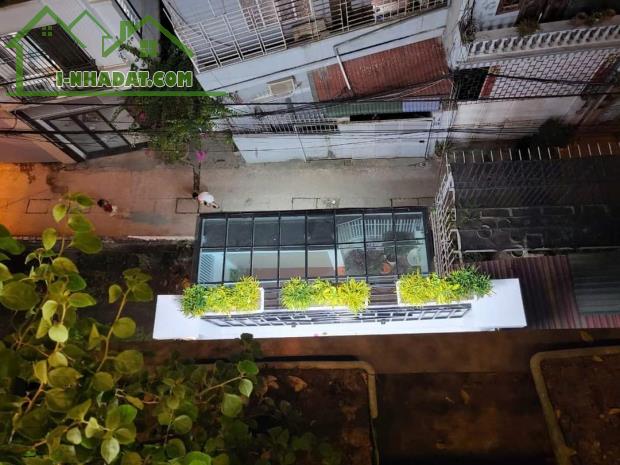 Bồ Đề Hồng Tiến 79m2 x 5T kiến trúc siêu đẹp ngõ thông full nội thất ở luôn. 17,9tỷ