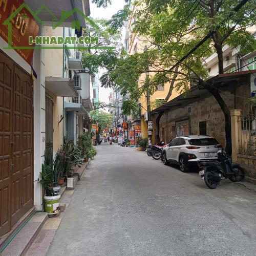 Bán Nhà sát HV Tài Chính- Ngõ Thông ô tô tránh- 50m2- 8,4 tỷ