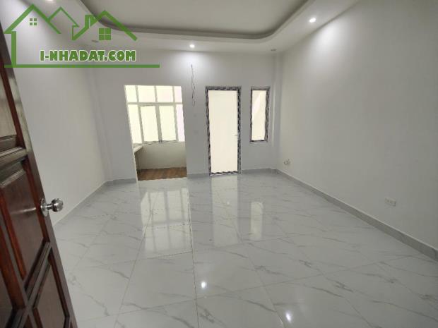 NHÀ PHỐ TÂY SƠN, ĐỐNG ĐA - GẦN PHỐ - NGÕ RỘNG - NGÁCH NÔNG, THÔNG SỐ ĐẸP. DT 40M2! - 1