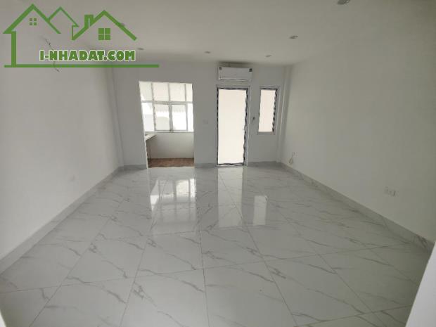 NHÀ PHỐ TÂY SƠN, ĐỐNG ĐA - GẦN PHỐ - NGÕ RỘNG - NGÁCH NÔNG, THÔNG SỐ ĐẸP. DT 40M2! - 3