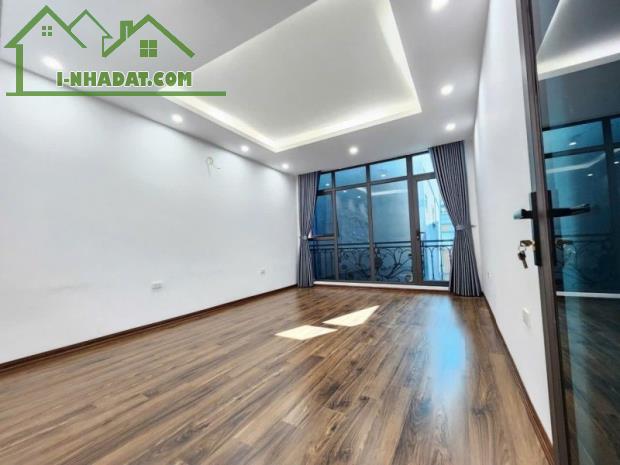 Cho thuê nhà nguyên căn tại phố Quán Thánh, diện tích 31.5m², 4 tầng, giá chỉ 7.1 triệu - 2