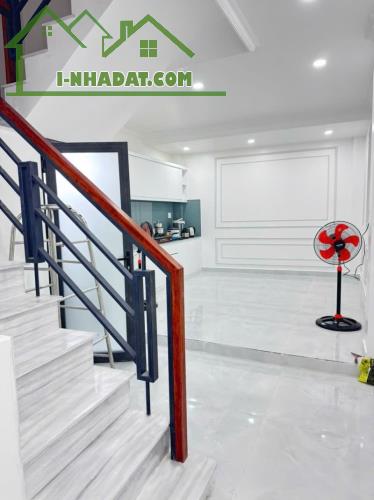 BÁN NHÀ LÊ VĂN QUỚI GIÁ RẺ- HXH 6M THÔNG - 60M2, 3 TẦNG ĐÚC MỚI Ở NGAY CHỈ 5.x TỶ TL - 3