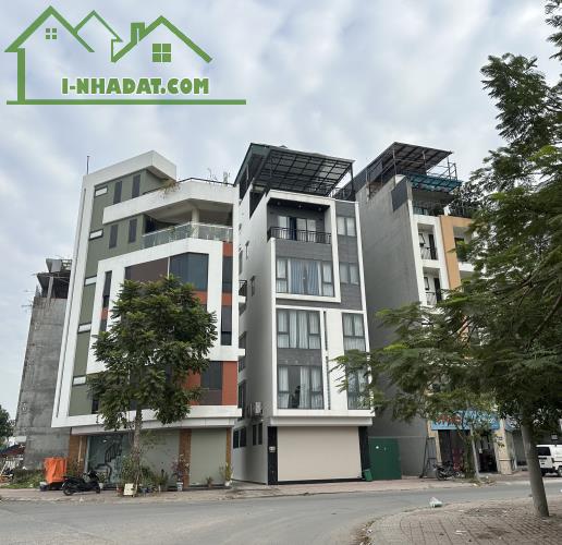 Hàng Hiếm Phân lô oto đỗ cửa 2 MT Tái Định Cư Ngọc Thuỵ