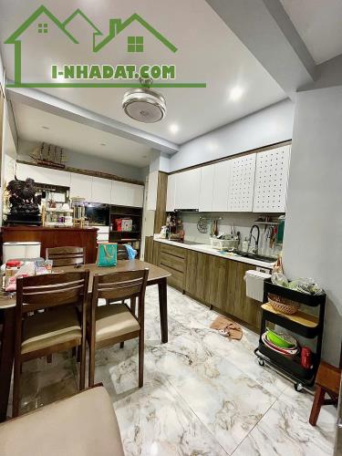 BÁN NHÀ TẬP THỂ VĨNH PHÚC ĐẸP NHƯ CHUNG CƯ CAO CẤP 50/100m2 TẦNG 2, 3 NGỦ, 2 WC 5,8 tỷ. - 3