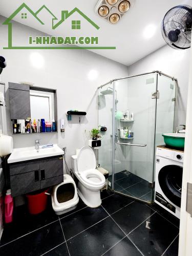 BÁN NHÀ TẬP THỂ VĨNH PHÚC ĐẸP NHƯ CHUNG CƯ CAO CẤP 50/100m2 TẦNG 2, 3 NGỦ, 2 WC 5,8 tỷ. - 5