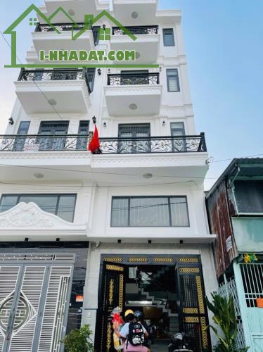 RA NHANH NHÀ VIP PHAN VĂN HỚN Q12 - 5 TẦNG - NHỈNH 8 TỶ TL - Ô TÔ NGỦ TRONG NHÀ-SHR