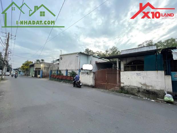 C76 BÁN GẤP CĂN NHÀ NGANG 8M TỔNG 380m2 TAM HOÀ, BIÊN HOÀ. GIÁ 13 TỶ