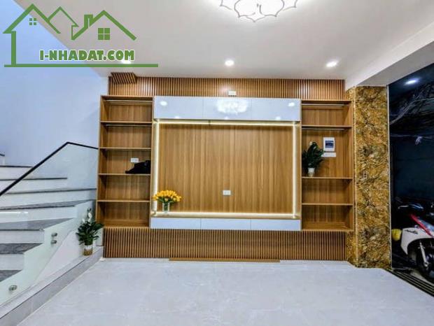 Bán nhà phân lô phố Nguyễn Phúc Lai, quận Đống Đa 4 tầng, mặt tiền 4m, diện tích  42.4m2 - 3