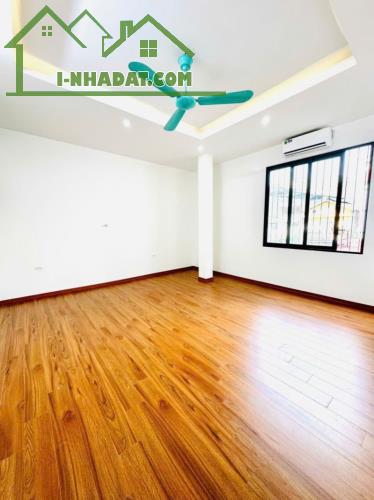 Bán Nhà Sát Đại học Văn Hóa, Q. Đống Đa, 5mx11m, Trước Nhà 3m, Ở Luôn, Nhỉnh 8 Tỷ - 1