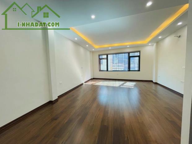Bán nhà Sơn Tây, Ba Đình, dt 52m, 5 tầng thang máy, ngõ thông, gần phố. Giá 12.7 tỷ - 2