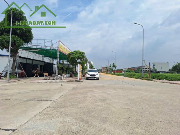 SIÊU PHẨM   CC EM CẦN BÁN NGAY 01 lô chợ gỗ chắc - PHÙ KHÊ- TỪ SƠN - BẮC NINH
 giá chỉ - 2