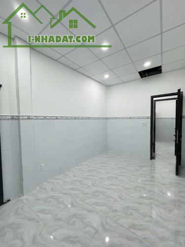 BBán nhà Quang Trung-gv( 3.3*9m), cách chợ hạnh thông tây 1 phút, hẻm thông, đủ tiện ích,