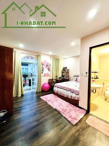 Ngay Sân Bay Tân Sơn Nhất, 50m2, 4 tầng, hẻm nhựa 6m. Giảm 1ty2