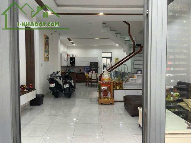 Bán Nhà 3 Tầng,Gần BV Lê Văn Thịnh,Quận 2, 65m2 (6 x 11 ),Hẻm xe hơi thông, Mới đẹp Ở Ngay - 2