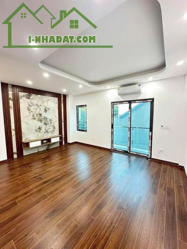 Bán nhà riêng Sơn Đồng, Hoài Đức 30m2. Lô góc 5 tầng Ôtô đỗ cửa. Cách 120m đến chợ Yên Bệ - 3