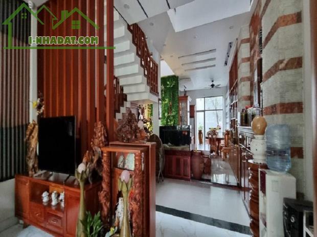 Nhà ngộp, MT KD Trần Thị Cờ, Thới An, Q12, 297m2, 4 tầng, nội thất xịn. 47tr.m2 đất. - 3