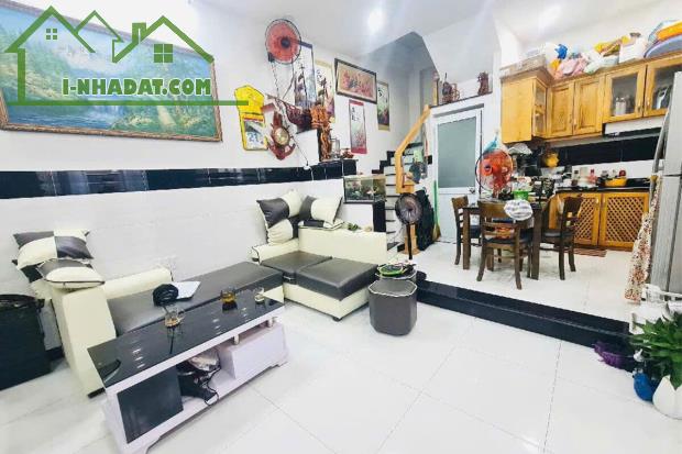Bán nhà Nguyễn Đình Chính Phú Nhuận, ngang 7m x 5m 4 Tầng gần mặt tiền - Giá 7.9 tỷ TL - 1