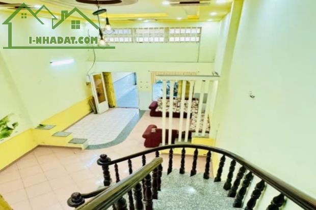 Bán nhà mặt tiền trung tâm Tân Phú, Đường CN11, kinh doanh, 4.9m x 23m - Giá 10.5 tỷ TL - 1