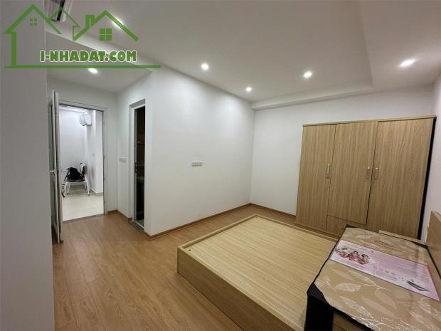 Cần bán căn hộ 75m², 2 phòng ngủ, 2 phòng vệ sinh tại FLC Star Tower, giá khoảng 4 tỷ -