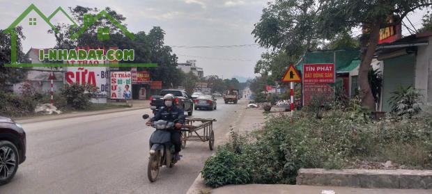 "Vị Trí Vàng - Gần Trường Học, Chợ, Giao Thông Thuận Tiện." - 2