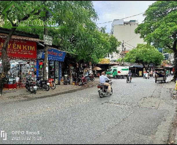 Bán nhà siêu đẹp, mặt đường lớn, gần ngã tư kinh doanh sầm uất, mặt tiền khủng - 2