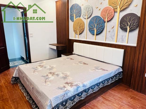 Bán nhà phố Đội Cấn, Ba Đình, nhà đẹp ở luôn, 40m ô tô đỗ 0569766799