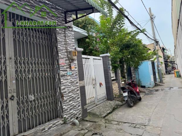 Bán nhà Hương Lộ 2, Bình Tân, 4x18m(72m2), 2 tầng, DT 9triệu, giá chỉ 3tỷ950.Lh 0901013009 - 2