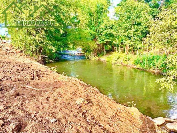 Bán gấp công chứng trước tết (20x36=857m2) 2MT view suối, giá 280 tr/s đối diện trường chợ - 3