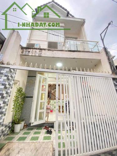 Bán nhà lầu P.Thống Nhất, gần Văn Hoa villa, đường oto 4 chỗ, chỉ 2,1 tỷ