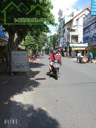 Mặt tiền Ni Sư Huỳnh Liên, P.10, Tân Bình, DT: 6.2 X 13, hai tầng, giá 6 tỷ 4.