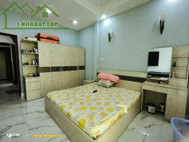 NHÀ HẺM XE HƠI TRÁNH PHẠM VĂN HAI TÂN BÌNH GIÁP PHÚ NHUẬN 42M2, 4 TẦNG,4PN, CHỈ NHỈNH 8 TỶ - 3