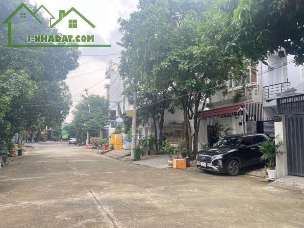 Nhà 4 Tầng Giá Tốt Tại Linh Trung - Diện Tích 140M², Giá Chỉ 9 tỷ, Sang Tên Ngay