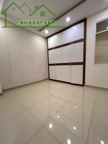 NHÀ LINH TRUNG, SÁT HOÀNG DIỆU 2, HẺM XE HƠI, 4 TẦNG, 52M2 (4.5×11.5)M, CHỈ 7.4 TỶ.