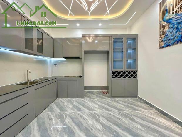 LÊ VĂN QUỚI🔥🚀 DT: 50M2 ( 4 x 12,5 ) 3 TẦNG - 4PN - SỔ HỒNG VUÔNG VỨC - HẺM 5M - NHÀ MỚI - 2